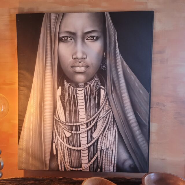 Our exotic art is as unique as you are!

https://www.goldengypsyshop.com/shop/Paintings-c61434105